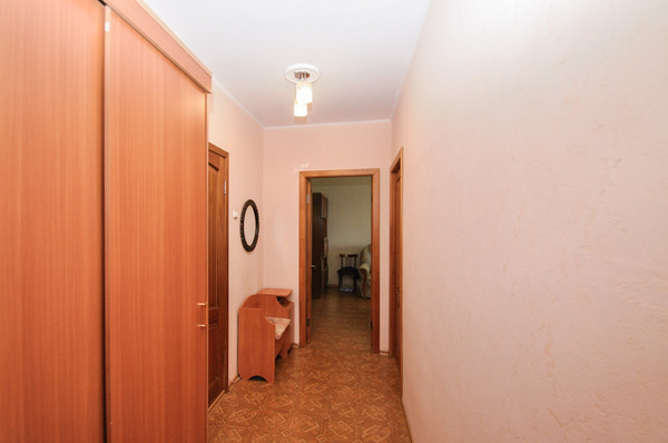 Продам двухкомнатную (2-комн.) квартиру, Пархоменко ул, 112, Новосибирск г