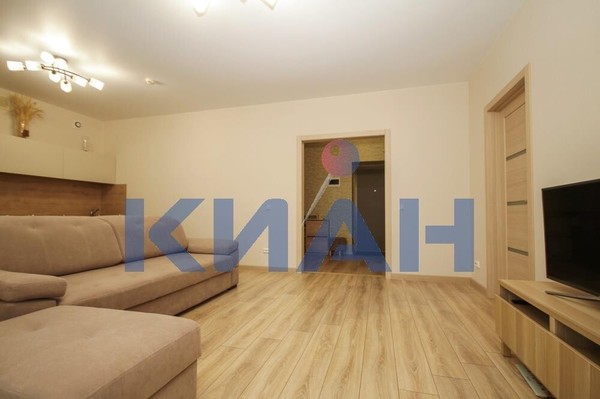 Продам двухкомнатную (2-комн.) квартиру, Авиаторов ул, 4кГ, Красноярск г