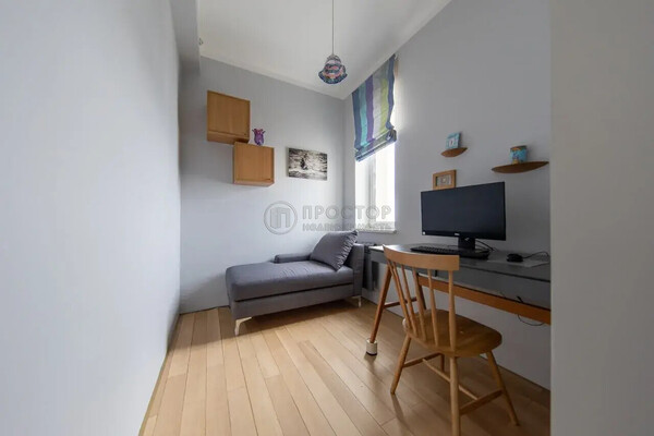 Продам многокомнатную квартиру, Крылатские Холмы ул, 33к1, Москва г