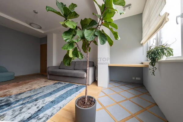 Продам многокомнатную квартиру, Крылатские Холмы ул, 33к1, Москва г