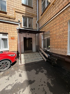 Продам комнату в 3-комн. квартире, Зверинецкая ул, 34, Москва г