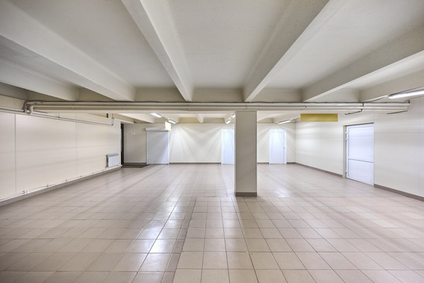 Продам торговое помещение 855 м2, Солнцевский пр-кт, 24, Москва г