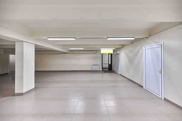 Продам торговое помещение 855 м2, Солнцевский пр-кт, 24, Москва г