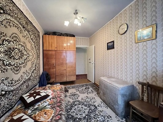 Продам двухкомнатную (2-комн.) квартиру, Рихарда Зорге ул, 38, Казань г