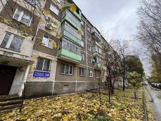 Продам двухкомнатную (2-комн.) квартиру, Рихарда Зорге ул, 38, Казань г