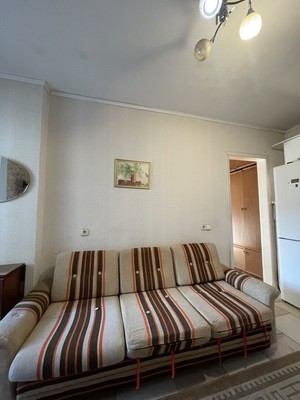 Продам двухкомнатную (2-комн.) квартиру, Вересова ул, 5, Великий Новгород г