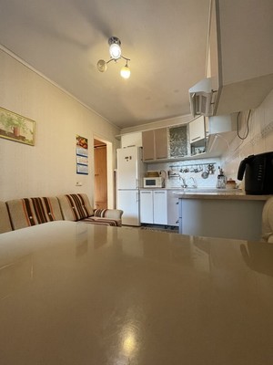 Продам двухкомнатную (2-комн.) квартиру, Вересова ул, 5, Великий Новгород г