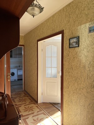 Продам двухкомнатную (2-комн.) квартиру, Вересова ул, 5, Великий Новгород г
