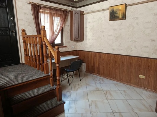 Сдам двухкомнатную (2-комн.) квартиру, Желябова ул, 38, Симферополь г