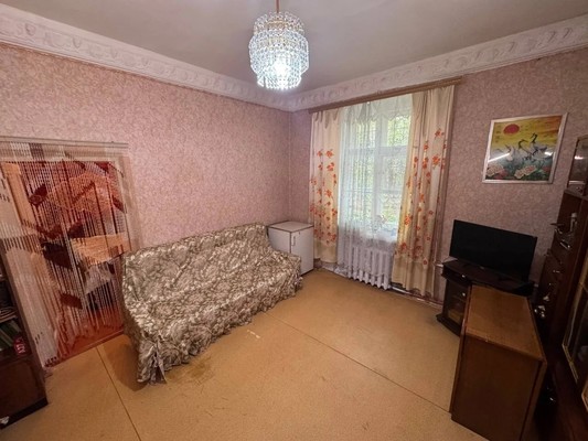 Продам трехкомнатную (3-комн.) квартиру, Партизанская ул, 8, Комсомольск-на-Амуре г