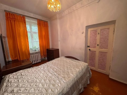 Продам трехкомнатную (3-комн.) квартиру, Партизанская ул, 8, Комсомольск-на-Амуре г