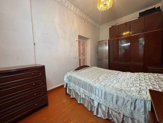 Продам трехкомнатную (3-комн.) квартиру, Партизанская ул, 8, Комсомольск-на-Амуре г