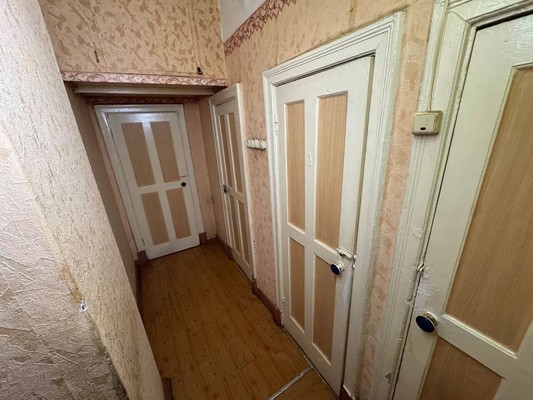 Продам трехкомнатную (3-комн.) квартиру, Партизанская ул, 8, Комсомольск-на-Амуре г