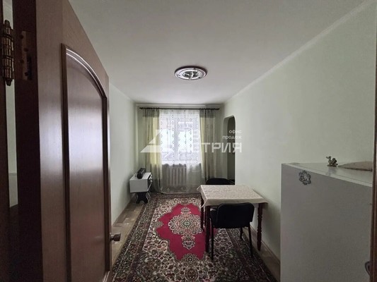 Продам трехкомнатную (3-комн.) квартиру, Октябрьская ул, 9, Долинск г