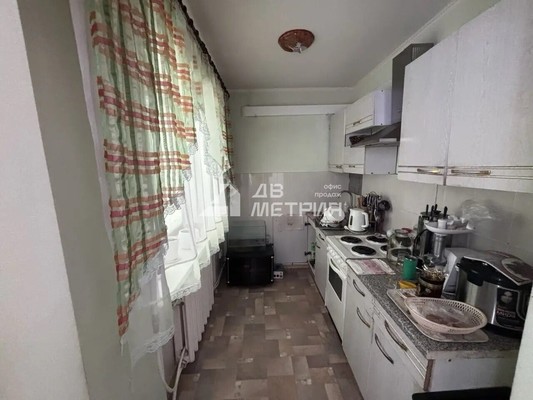 Продам трехкомнатную (3-комн.) квартиру, Октябрьская ул, 9, Долинск г