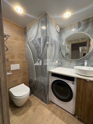 Продам трехкомнатную (3-комн.) квартиру, Мира пр-кт, 371кБ, Южно-Сахалинск г