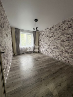 Продам трехкомнатную (3-комн.) квартиру, Мира пр-кт, 371кБ, Южно-Сахалинск г