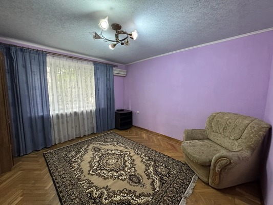 Продам двухкомнатную (2-комн.) квартиру, 16-я линия ул, 21/32, Ростов-на-Дону г