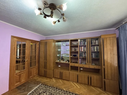 Продам двухкомнатную (2-комн.) квартиру, 16-я линия ул, 21/32, Ростов-на-Дону г
