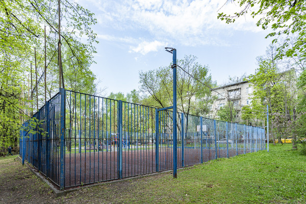 Продам трехкомнатную (3-комн.) квартиру, Ватутина ул, 2к2, Москва г