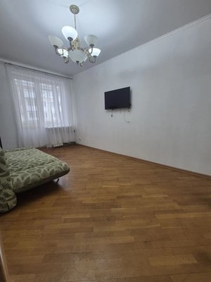 Продам трехкомнатную (3-комн.) квартиру, Ленина ул, 299, Южно-Сахалинск г