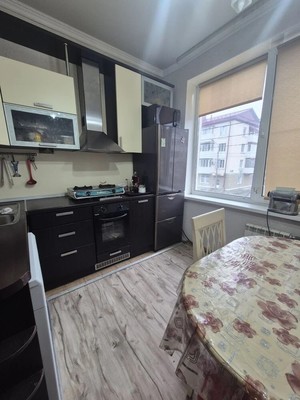 Продам трехкомнатную (3-комн.) квартиру, Ленина ул, 299, Южно-Сахалинск г