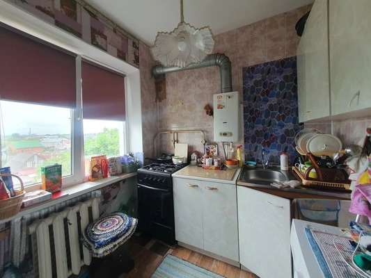 Продам трехкомнатную (3-комн.) квартиру, Кирова ул, 7, Кропоткин г