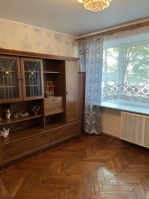 Продам трехкомнатную (3-комн.) квартиру, Генерала Хазова ул, 10А, Пушкин г