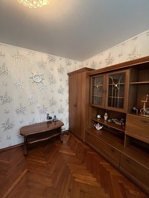 Продам трехкомнатную (3-комн.) квартиру, Генерала Хазова ул, 10А, Пушкин г