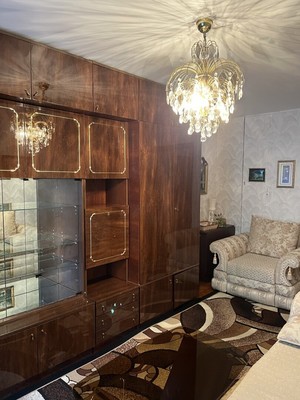 Продам трехкомнатную (3-комн.) квартиру, Генерала Хазова ул, 10А, Пушкин г