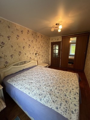 Продам трехкомнатную (3-комн.) квартиру, Генерала Хазова ул, 10А, Пушкин г