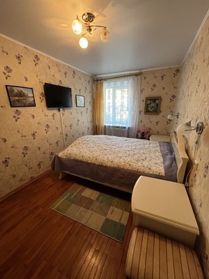 Продам трехкомнатную (3-комн.) квартиру, Генерала Хазова ул, 10А, Пушкин г