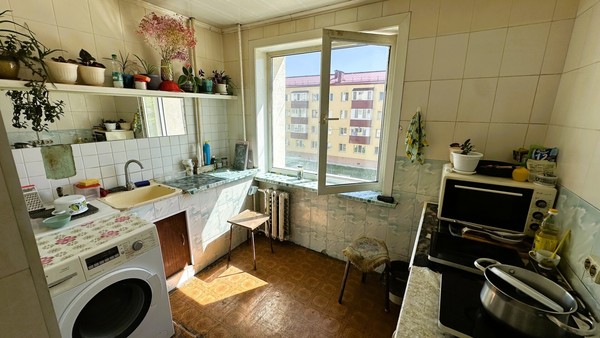 Продам комнату в 5-комн. квартире, Пограничная ул, 65, Южно-Сахалинск г