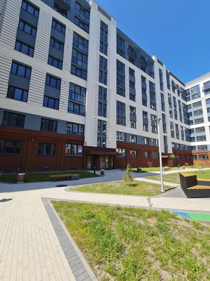 Продам двухкомнатную (2-комн.) квартиру (долевое), Героя России Катериничева ул, 7, Калининград г