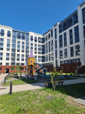 Продам двухкомнатную (2-комн.) квартиру (долевое), Героя России Катериничева ул, 7, Калининград г