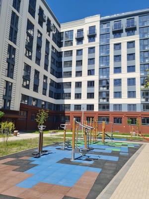 Продам двухкомнатную (2-комн.) квартиру (долевое), Героя России Катериничева ул, 7, Калининград г