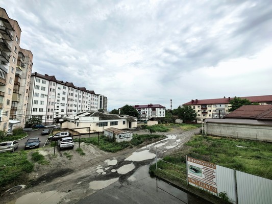 Продам двухкомнатную (2-комн.) квартиру, Маяковского ул, 1, Нарткала г