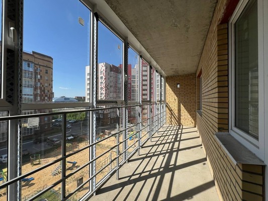 Продам трехкомнатную (3-комн.) квартиру, Прибрежный проезд, 12, Йошкар-Ола г