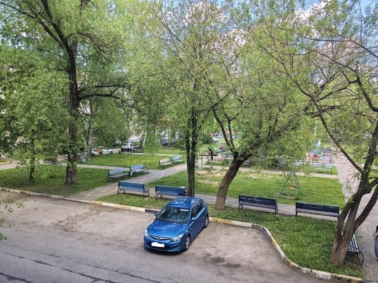 Продам двухкомнатную (2-комн.) квартиру, Космонавтов ул, 8, Юрово д