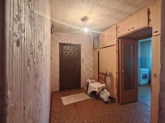 Продам двухкомнатную (2-комн.) квартиру, Космонавтов ул, 8, Юрово д