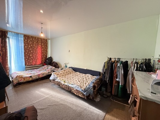 Продам комнату в 3-комн. квартире, Совхозная ул, 18к1, Москва г