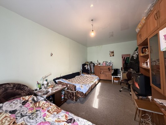 Продам комнату в 3-комн. квартире, Совхозная ул, 18к1, Москва г