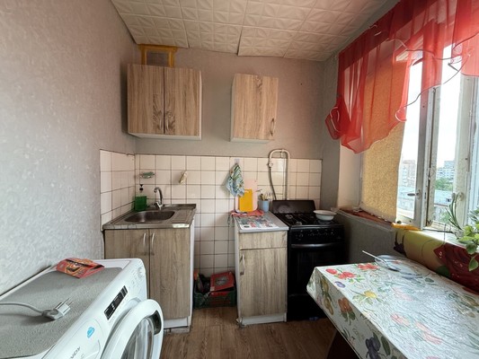 Продам комнату в 3-комн. квартире, Совхозная ул, 18к1, Москва г