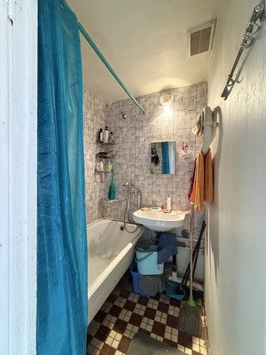 Продам комнату в 3-комн. квартире, Совхозная ул, 18к1, Москва г