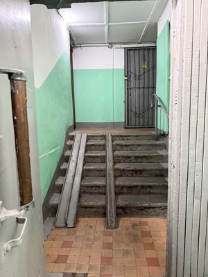 Продам комнату в 3-комн. квартире, Совхозная ул, 18к1, Москва г