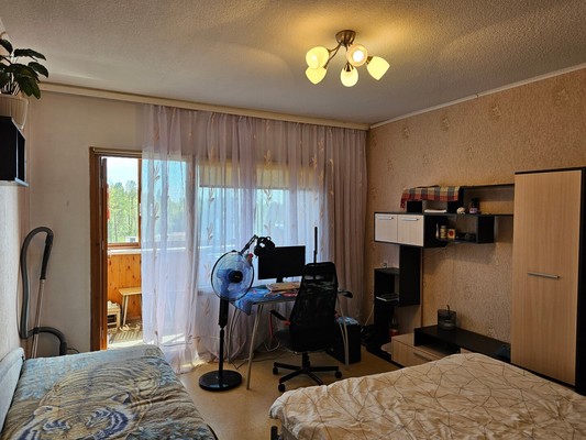 Продам двухкомнатную (2-комн.) квартиру, Интернациональная ул, 13, Костомукша г