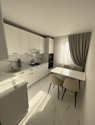 Продам двухкомнатную (2-комн.) квартиру, им. Тургенева ул, 181, Краснодар г
