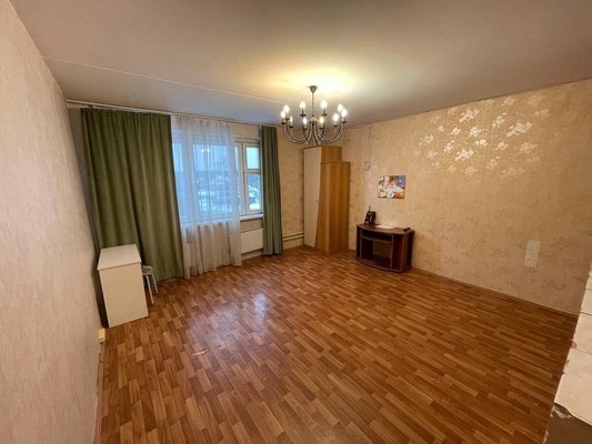 Продам однокомнатную (1-комн.) квартиру, Восточный мкр, 1, Октябрьский рп