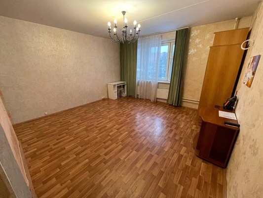 Продам однокомнатную (1-комн.) квартиру, Восточный мкр, 1, Октябрьский рп
