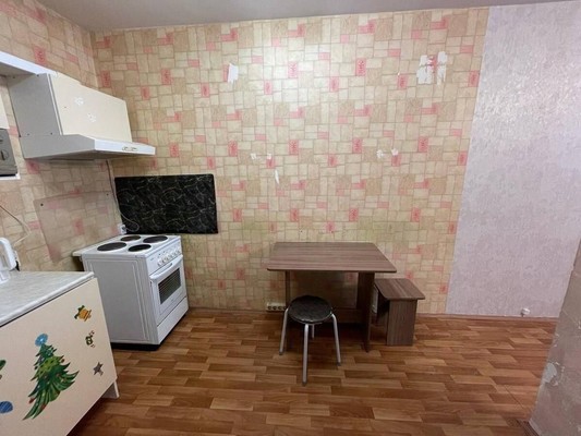 Продам однокомнатную (1-комн.) квартиру, Восточный мкр, 1, Октябрьский рп